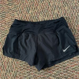 nike women’s dry crew running shorts size xs